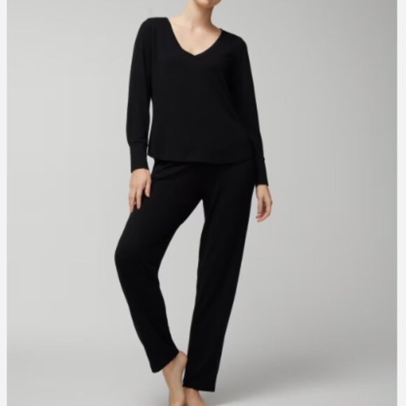 Soma Other - NWT Soma SUNDAY Long-Sleeve V-Neck Set